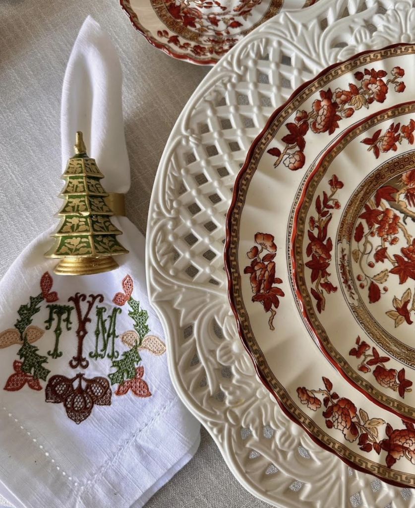 Chinoiserie Pagoda Tree Set of 4 Napkin Ring