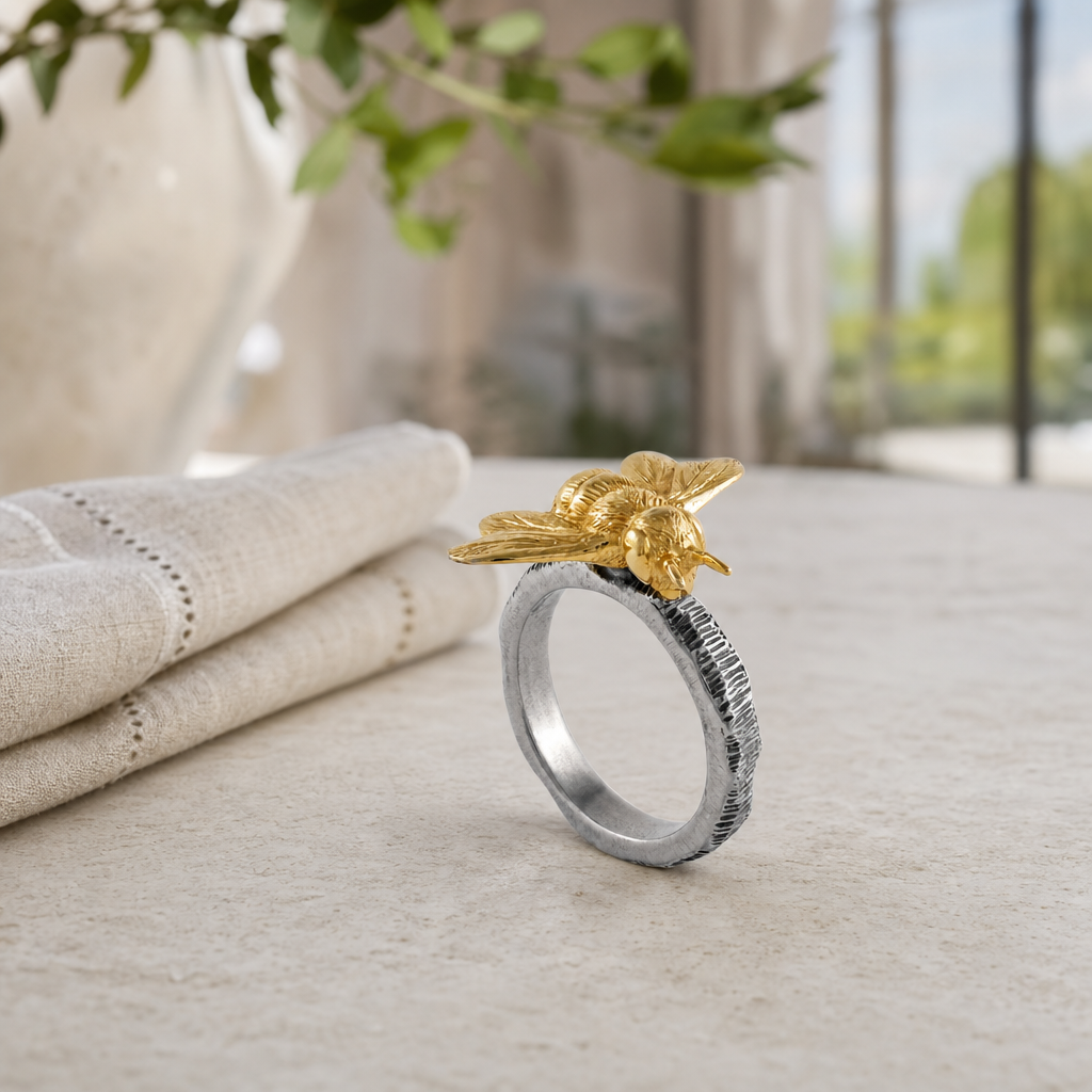 Gold Bee Napkin Ring