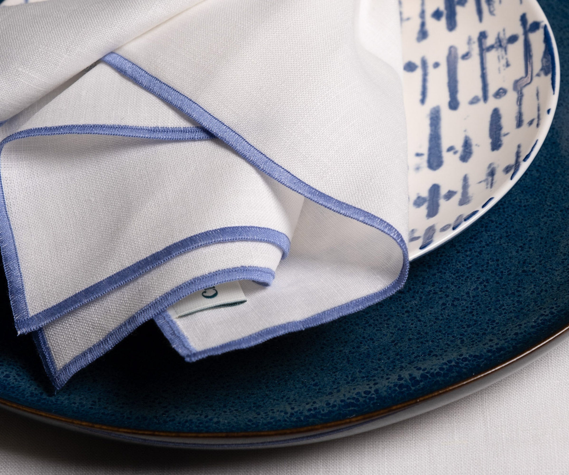 Linen Napkins With Blue Stitch Edges, Set of 4